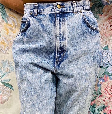 Acid Wash Jeans