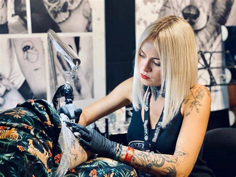 Tattoo Artist Blondie France Inkppl