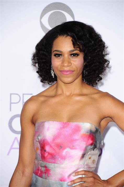 Kelly Mccreary 2016 Peoples Choice Awards In Microsoft Theater In