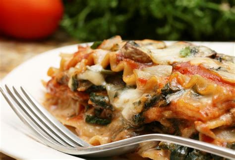 Easy Whole Wheat Vegetarian Spinach Lasagna Recipe