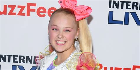 Jojo Siwa Reveals She Has A Girlfriend And Reflects On Coming Out On
