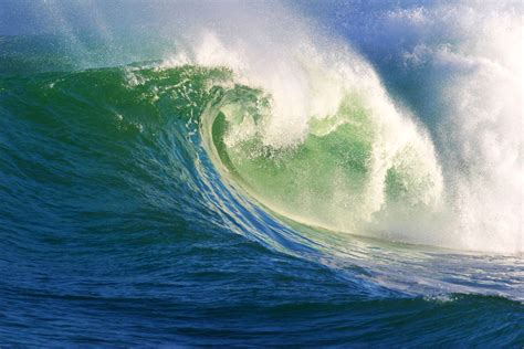 What Makes A Wave Go Rogue Britannica