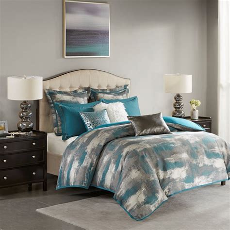 They come up in various sets and prices so as to offer you better option to choose on which sort of bedding comforter kits you like the most. Graphix Teal Comforter Set - Full/Queen ...
