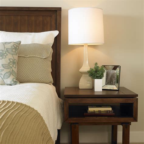 How To Pick A Bedside Lamp