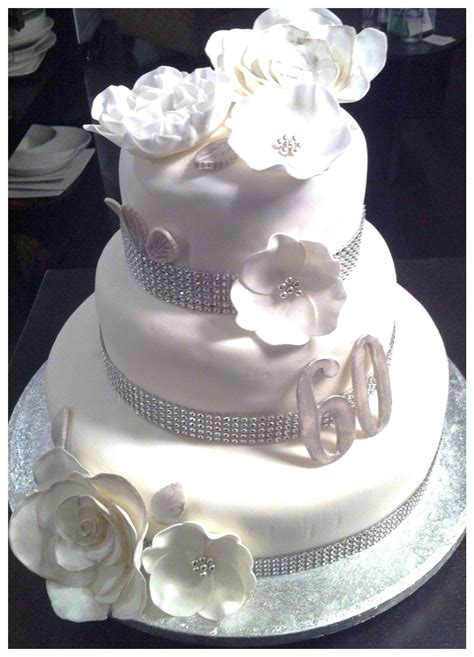 The video starts in 1916, when cakes were super simple — just a single white tier with some white flowers on top. 60th wedding anniversary cake | Cakes and sweets by Michelle | Pinterest | 60 wedding ...