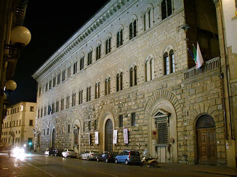 Filepalazzo Medici Riccardi By Night 01 Wikimedia Commons
