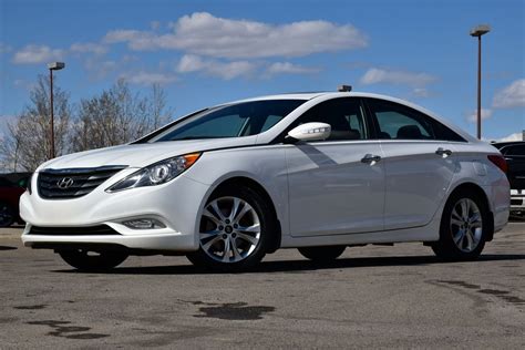At the time, according to the manufacturer's recommendations, the cheapest modification 2013 hyundai sonata gls pzev 4dr sedan (2.4l 4cyl 6a) with a automatic gearbox should do its future owner of. 2013 Hyundai Sonata | Adrenalin Motors