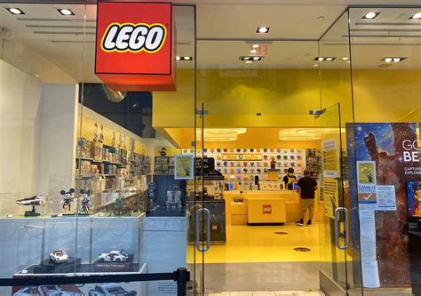 Four Suspects Arrested In Lego Heist At Bay Area Mall Police Say
