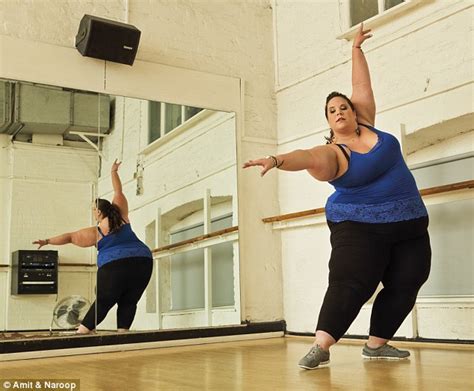 fat girl dancing s whitney thore hates nothing about her 27st body daily mail online