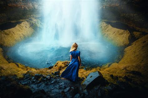 Fond d écran Ronny Garcia la nature bleu eau blond cascade femmes maquette Femmes en