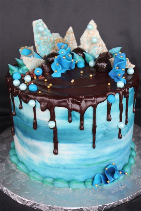 Drip Cake Blue Buttercream With Ganache Cake Drip Cakes Cupcake