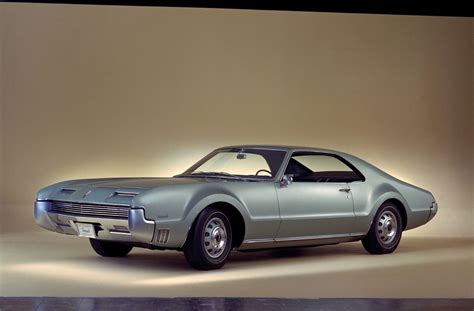 Oldsmobile Toronado The Forgotten Mid 60s Icon With V8 Muscle Fwd