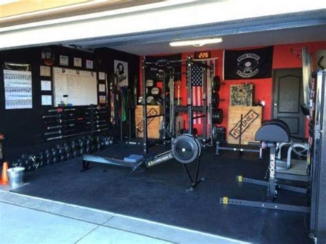Never having to leave the comfort and privacy of your own home to get in your daily workout regimen may seem like something for the privileged classes, but think 1. Top 75 Best Garage Gym Ideas - Home Fitness Center Designs