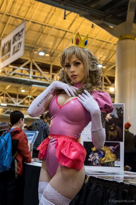 Princess Peach Latex Cosplay Hot Cosplay Cosplay Girls Cosplay Costumes Awesome Cosplay