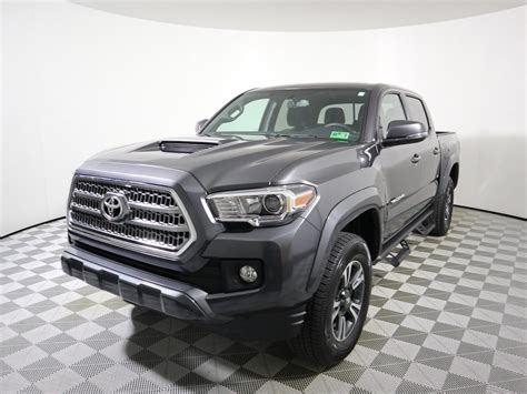 Pre Owned 2017 Toyota Tacoma Trd Sport Crew Cab Pickup In Parkersburg