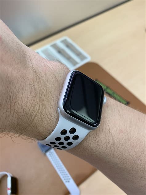 40mm vs 44mm Apple Watch S4 - Which will you get? | MacRumors Forums