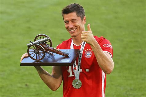 robert lewandowski is the bundesliga s top scorer for the 5th time bavarian football works