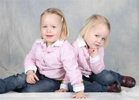 Zwillinge Mädchen Foto And Bild Kinder Kinder Ab 2 Menschen Bilder