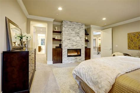75 Impressive Master Bedrooms With Fireplaces Photo Gallery