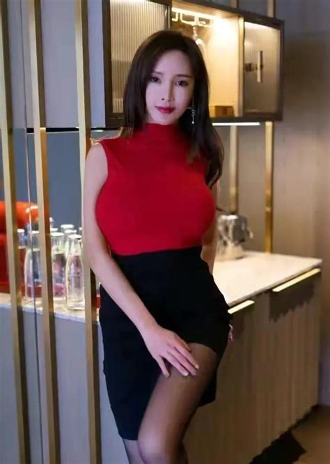 Sexy And Charming Zhou Yanxi Inews