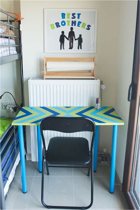 A murphy bed can be super simple: Easy DIY Kids Desk {on a budget} - Six Clever Sisters