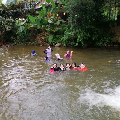 Homestay dan chalet best di janda baik. Chalet Betul-Betul Tepi Sungai Di Janda Baik, Dapat Rasai ...