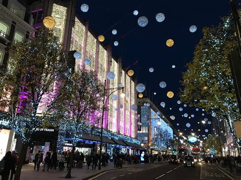 Things To Do In London During Christmas Time By Alaya Singh Medium