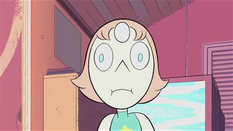 Can Anyone Find A Frame Of Pearl Where She Is Facing Directly Forward