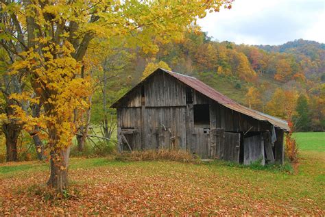 Old Barn In Appalachia Ive Passed Barns Just Like This One Countless