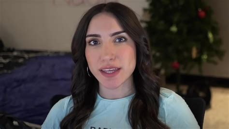 Controversial Call Of Duty Streamer Nadia Amine Was Terminated Early
