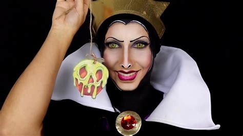 Make Up Artist Transforms Into Disneys Evil Queen Youtube