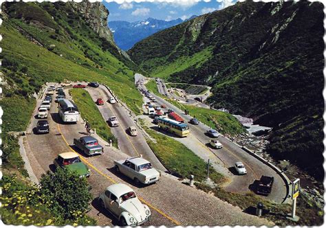 De gotthardtunnel is een verkeerstunnel in zwitserland. Gotthardpas 1961 - FotoSouvenirs.nl