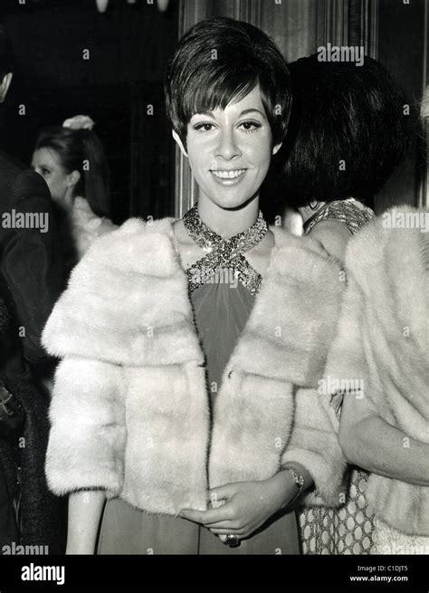 Helen Shapiro Uk Pop Singer In June 1966 Stock Photo Alamy