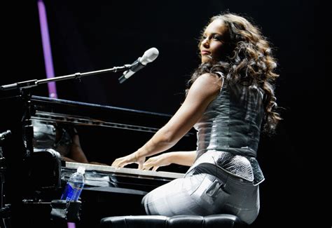 Alicia Keys Wallpapers 889 Best Alicia Keys Pictures