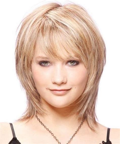 Give your layered bobs some rusty copper colored babylights and you are ready to rock! 20 Ideas of Short Hairstyles For Thin Fine Hair And Round Face