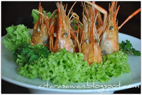 .kerana resepinya yang enak dan sangat mudah untuk dimasak. Udang Galah Masak Kunyit ~ Resepi Terbaik