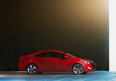 Find out which is better and their overall performance in the sedan ranking. Hyundai Elantra Coupe 2014 - Car Wallpapers - XciteFun.net