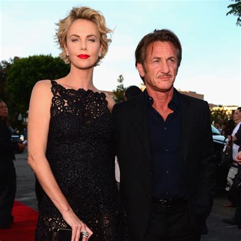 Sean Penn Charlize Theron Heimliche Verlobung In Der Stadt Der Liebe