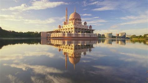 Waktu solat kota bharu zon 1 2020. PKPB: SOP solat fardu di seluruh negeri di Malaysia ...