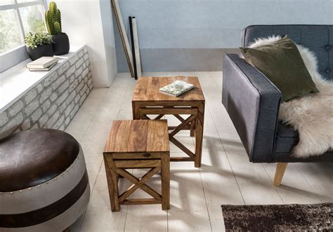 Dann dürften dir rustikalen, industrialen und auf der suche nach einem neuen couchtisch? WERAN 2er Set Beistelltisch PALI Massiv-Holz Sheesham Wohnzimmer-Tisch Design dunkel-braun ...