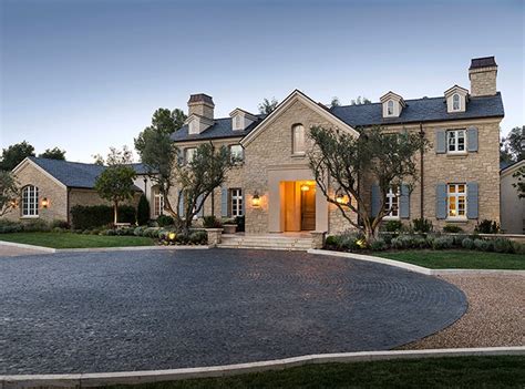 Homecoming From Kim Kardashian And Kanye Wests 20 Million Dream Home