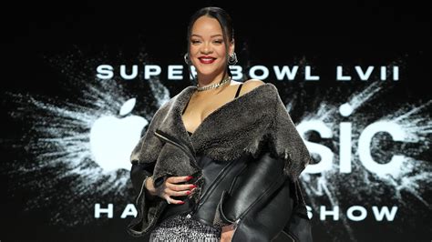 Rihannas Business Mindset Is In Full Effect For Super Bowl Lvii — I