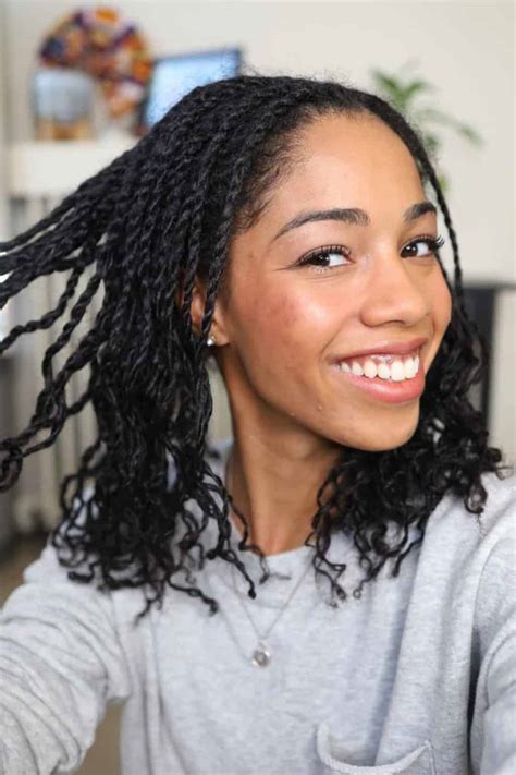 Styling Mini Twists 6 Styles In 60 Seconds Comfy Girl With Curls