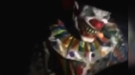 Creepiest Clown Sightings Caught On Video Scary Clowns Creepy Clown