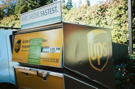 Ups Boxes Stock Photos Pictures And Royalty Free Images Istock