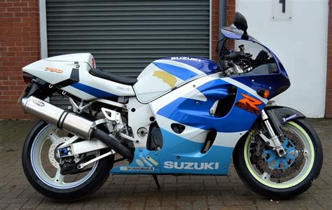 It was introduced at the cologne motorcycle show in october 1984. 1999 SUZUKI GSXR 750 X SRAD *** WARRANTY & 12 MONTHS MOT ...