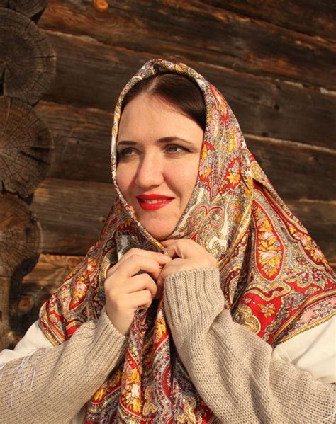 russian shawl pavlovo posad woolen shawl by russianshawlclub woolen shawl trending outfits