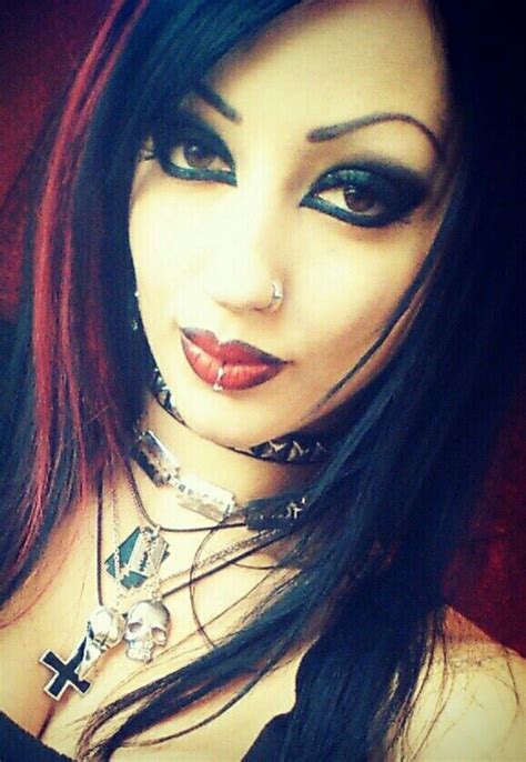 A Close Up Of Goth Model Dani Divine Goth Beauty Gothic Beauty Goth