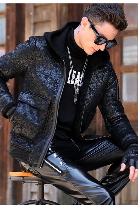 Pin By ธนโชติ สองศรี On ชุดหนัง Mens Leather Pants Cool Outfits For Men Leather Shirt