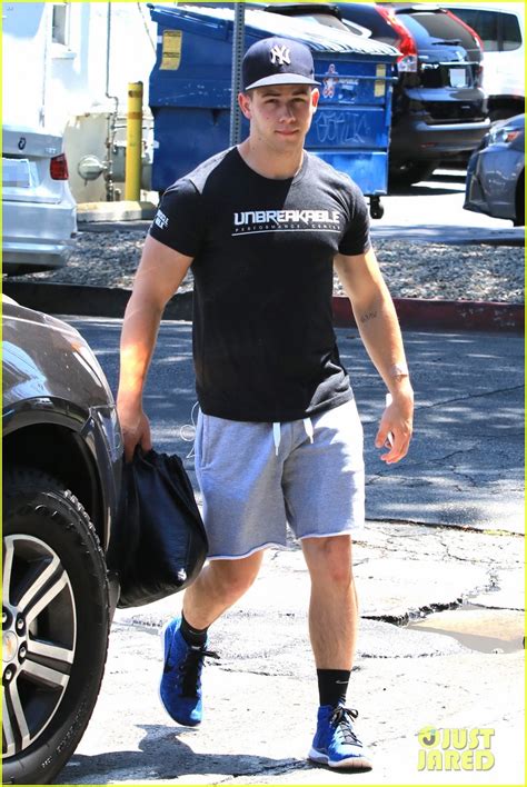 nick jonas shows off his buff arm muscles after a workout photo 3924505 nick jonas pictures